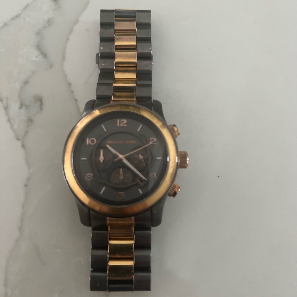 🖤🖤 Michael Kors watch 🖤🖤 - Picture 1 of 4
